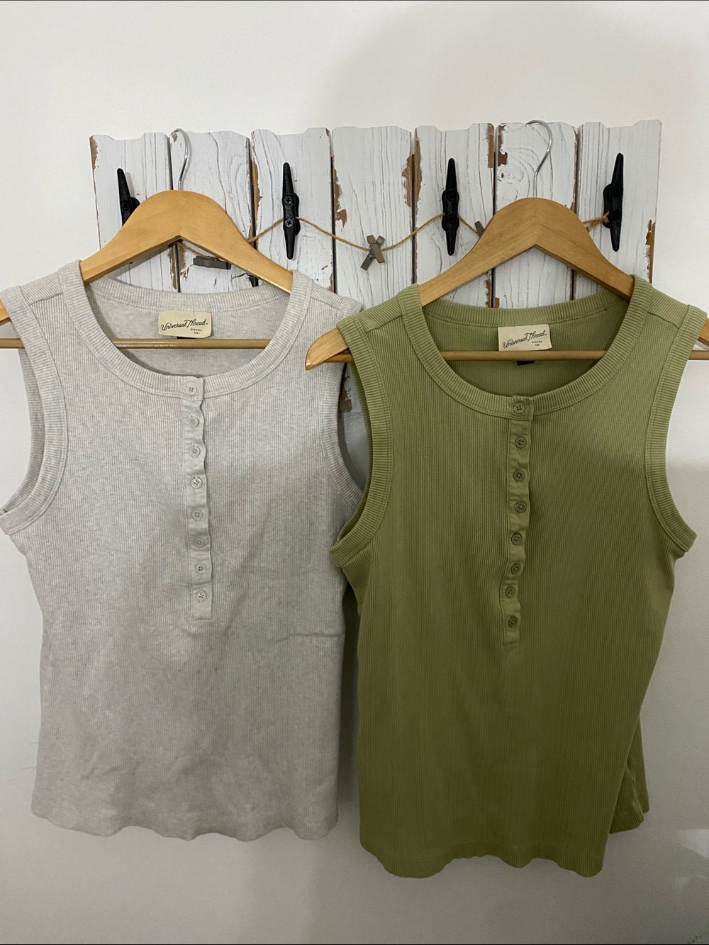 Ribbed Henley Tank Top - Olive Green and gray universal thread  size XL - Picture 2 of 3